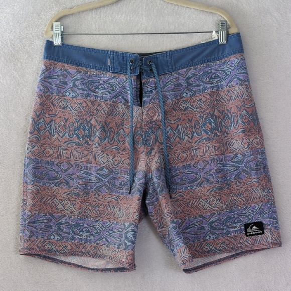 Quicksilver Highline Mens Surf Board Swim Trunks‎ Waist 32 - Picture 1 of 7